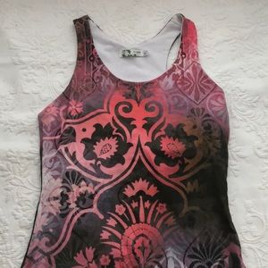Avani yoga top